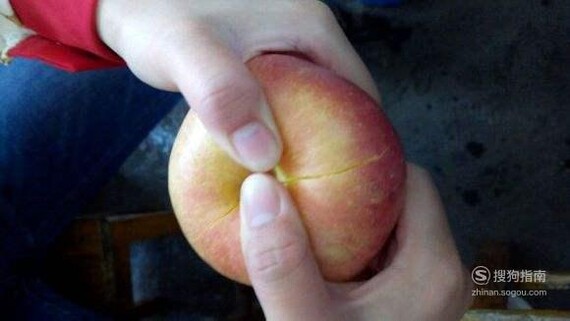 怎么用手掰苹果