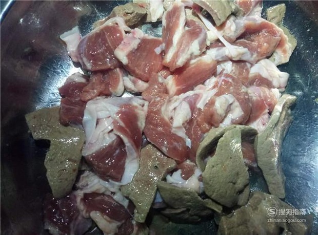枸杞叶猪肝瘦肉汤的做法