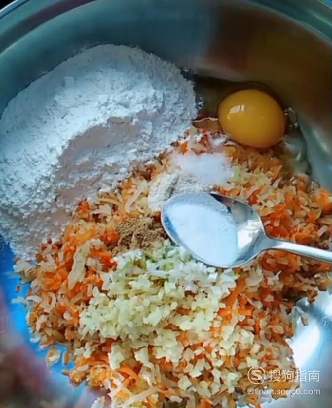 怎样做美味的萝卜鸡蛋丸子？